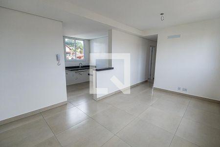 Sala de apartamento à venda com 3 quartos, 73m² em Padre Eustáquio, Belo Horizonte