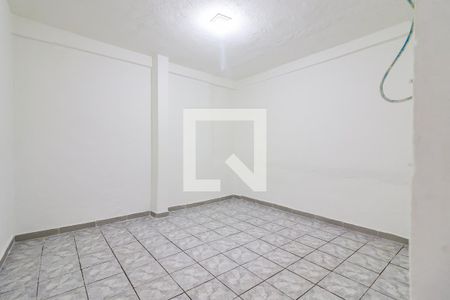 Sala/Quarto de casa para alugar com 1 quarto, 30m² em Vila Antonio, São Paulo