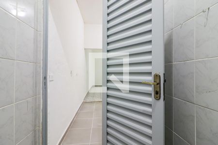 Banheiro de casa para alugar com 1 quarto, 30m² em Vila Antonio, São Paulo