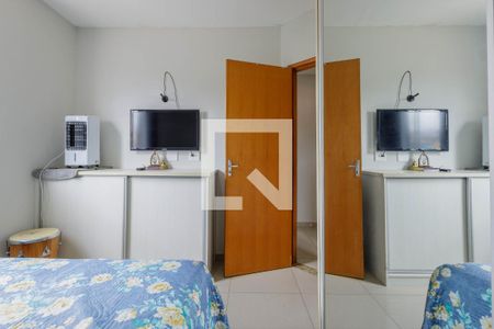 Quarto 1 de apartamento à venda com 2 quartos, 48m² em Goiânia, Belo Horizonte