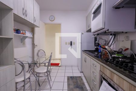 Cozinha e Área de Serviço de apartamento para alugar com 3 quartos, 77m² em Vila São José, Taubaté