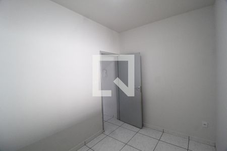 Quarto 1 de casa para alugar com 3 quartos, 160m² em Santa Mônica, Uberlândia