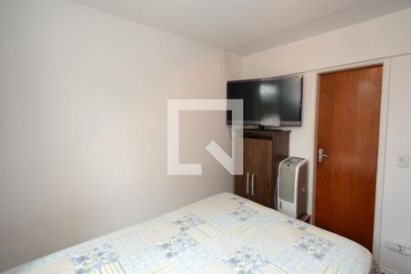 Suíte de apartamento à venda com 3 quartos, 80m² em Vila Santana, São Paulo