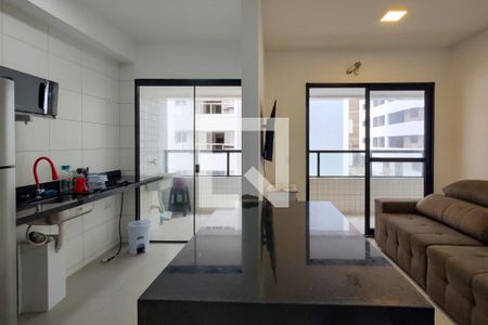 Sala de apartamento para alugar com 1 quarto, 45m² em Vilamar, Praia Grande