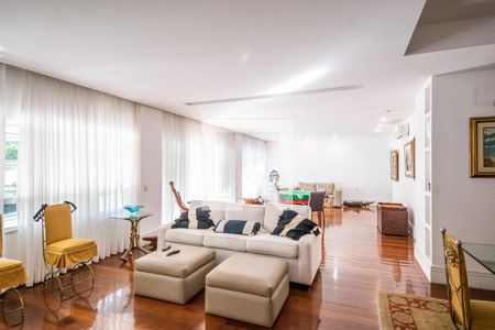 Apartamento à venda com 3 quartos, 240m² em Barra da Tijuca, Rio de Janeiro