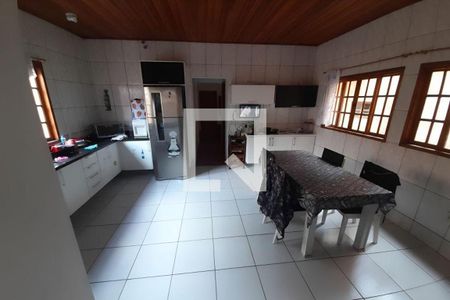 Casa à venda com 3 quartos, 184m² em Vila Sao Pedro, Santo André