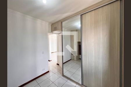 Quarto 1 de apartamento para alugar com 2 quartos, 51m² em Jardim Itayu, Campinas