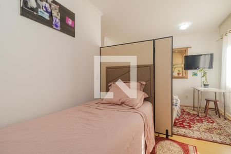 Quarto de apartamento à venda com 1 quarto, 41m² em Partenon, Porto Alegre