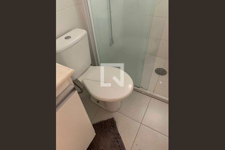 Banheiro de apartamento para alugar com 2 quartos, 60m² em Nova Piraju, São Paulo