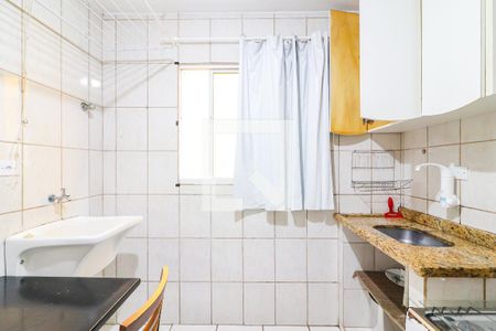 Cozinha e Área de Serviço de apartamento para alugar com 1 quarto, 40m² em Vila Indiana, São Paulo