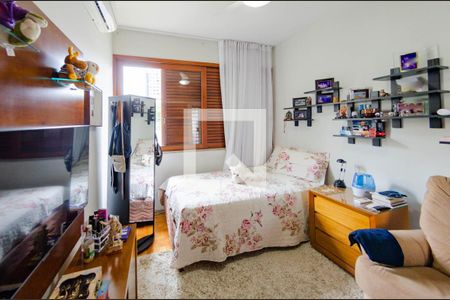 Quarto 1 de casa à venda com 6 quartos, 272m² em Carmo, Belo Horizonte