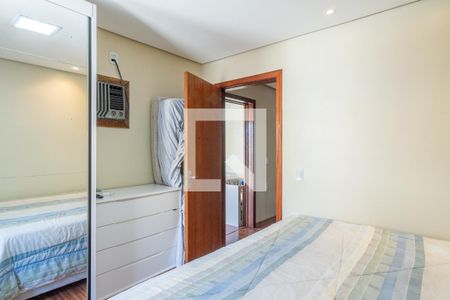 Quarto 1 de casa à venda com 2 quartos, 80m² em Glória, Porto Alegre