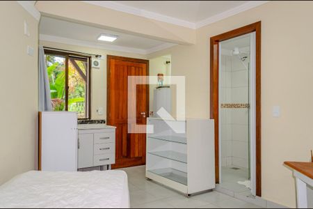 Sala / Quarto / Cozinha de kitnet/studio para alugar com 1 quarto, 20m² em Pantanal, Florianópolis