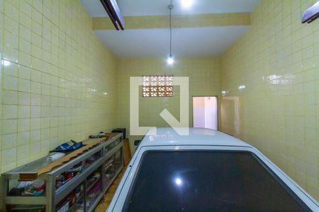 Casa à venda com 300m², 2 quartos e 10 vagas Casa à venda com 300m², 2 quartos e 10 vagasGaragem 1