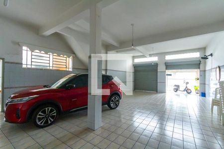 Casa à venda com 300m², 2 quartos e 10 vagas Casa à venda com 300m², 2 quartos e 10 vagasSalão de Festas