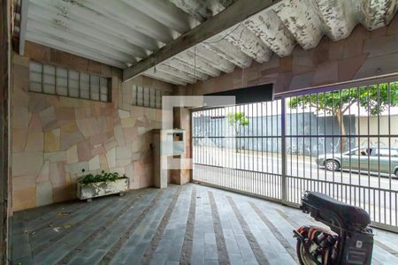 Casa à venda com 300m², 2 quartos e 10 vagas Casa à venda com 300m², 2 quartos e 10 vagasGaragem 2