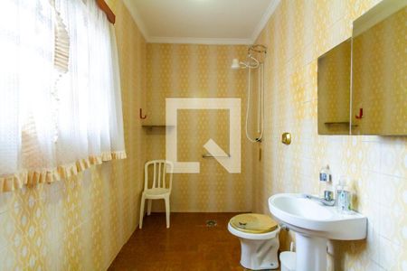 Casa à venda com 300m², 2 quartos e 10 vagas Casa à venda com 300m², 2 quartos e 10 vagasBanheiro