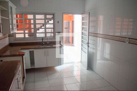 Cozinha de casa para alugar com 4 quartos, 200m² em Vila Carrão, São Paulo