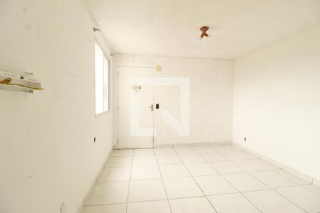 Sala de apartamento para alugar com 2 quartos, 45m² em Piratini, Alvorada