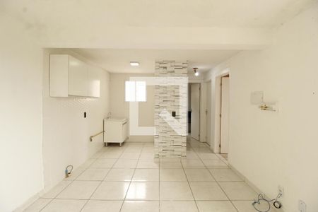 Sala de apartamento para alugar com 2 quartos, 45m² em Piratini, Alvorada