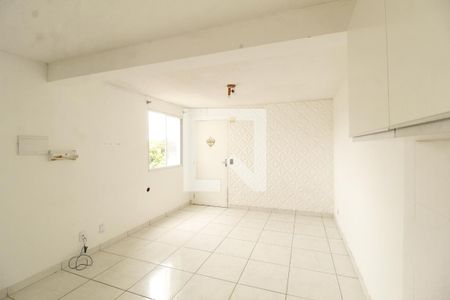 Sala de apartamento para alugar com 2 quartos, 45m² em Piratini, Alvorada