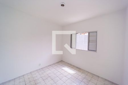 Quarto 3 de casa para alugar com 2 quartos, 150m² em Jardim Maringa, São Paulo