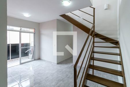 Sala 1 de apartamento para alugar com 3 quartos, 120m² em Ressaca, Contagem