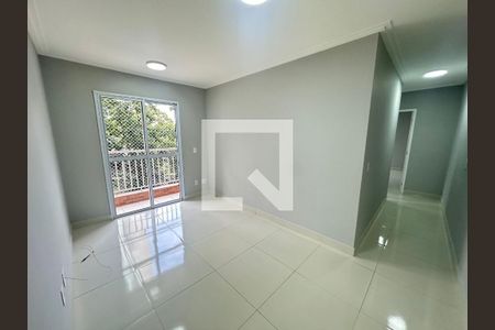 Sala de apartamento para alugar com 2 quartos, 58m² em Picanço, Guarulhos