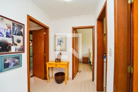 Hall entre quartos de casa de condomínio à venda com 3 quartos, 170m² em Sarandi, Porto Alegre