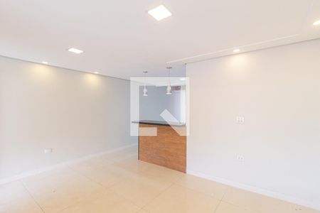 Sala de casa para alugar com 2 quartos, 80m² em Ayrosa, Osasco