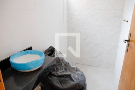 Casa à venda com 73m², 2 quartos e 1 vaga Casa à venda com 73m², 2 quartos e 1 vagaBanheiro da Suíte 2