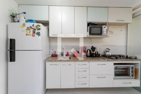 Cozinha de apartamento para alugar com 3 quartos, 70m² em Jardim Carvalho, Porto Alegre