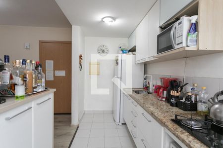 Cozinha de apartamento para alugar com 3 quartos, 70m² em Jardim Carvalho, Porto Alegre