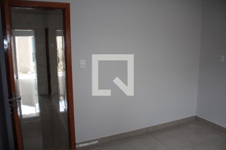 Quarto 1 de casa para alugar com 2 quartos, 65m² em Tropical, Contagem