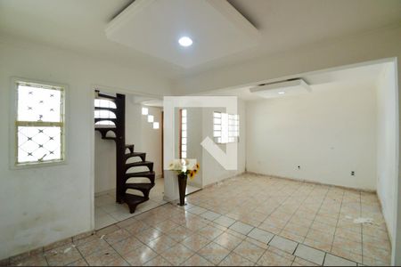 Sala de casa para alugar com 3 quartos, 250m² em Jardim Bom Clima, Guarulhos