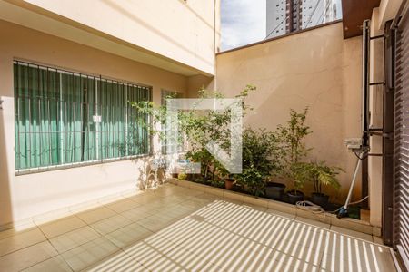 Casa à venda com 205m², 3 quartos e 2 vagas Casa à venda com 205m², 3 quartos e 2 vagasGaragem