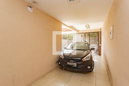 Casa à venda com 205m², 3 quartos e 2 vagas Casa à venda com 205m², 3 quartos e 2 vagasGaragem