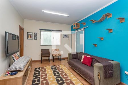 Sala de TV de casa à venda com 3 quartos, 205m² em Vila Dom Pedro I, São Paulo