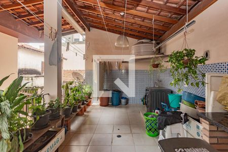 Casa à venda com 205m², 3 quartos e 2 vagas Casa à venda com 205m², 3 quartos e 2 vagasÁrea de Serviço