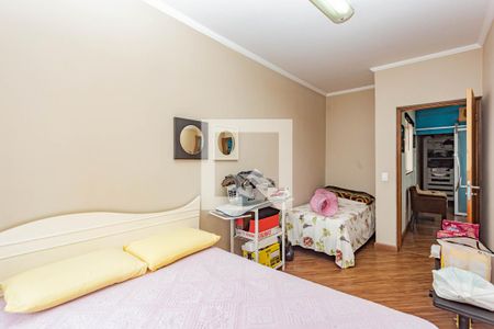 Casa à venda com 205m², 3 quartos e 2 vagas Casa à venda com 205m², 3 quartos e 2 vagasQuarto 2
