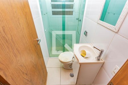 Casa à venda com 205m², 3 quartos e 2 vagas Casa à venda com 205m², 3 quartos e 2 vagasBanheiro de serviço