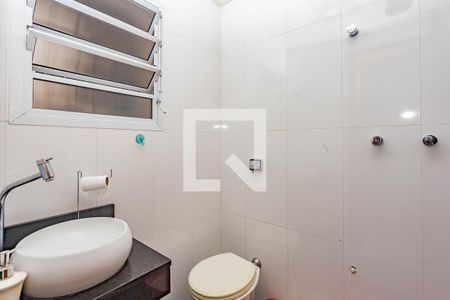 Casa à venda com 205m², 3 quartos e 2 vagas Casa à venda com 205m², 3 quartos e 2 vagasLavabo