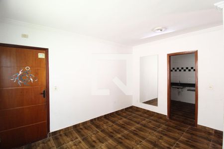 Sala de apartamento para alugar com 2 quartos, 55m² em Jardim Holanda, Uberlândia