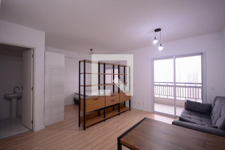 Sala/Cozinha  de apartamento para alugar com 1 quarto, 33m² em Vila Nair, São Paulo