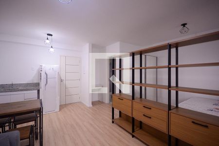 Sala/Cozinha  de apartamento para alugar com 1 quarto, 33m² em Vila Nair, São Paulo