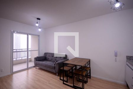 Sala/Cozinha  de apartamento para alugar com 1 quarto, 33m² em Vila Nair, São Paulo