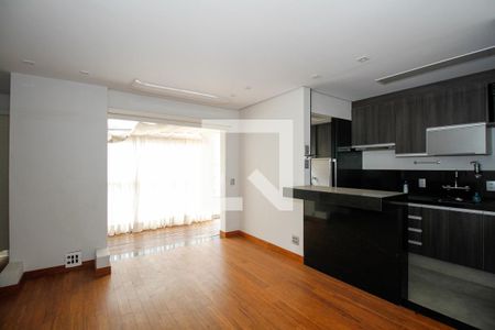 Sala e Cozinha de apartamento para alugar com 1 quarto, 76m² em Pinheiros, São Paulo