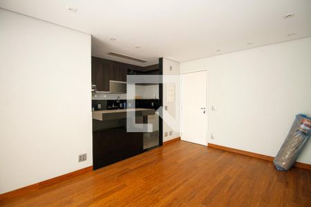 Sala e Cozinha de apartamento para alugar com 1 quarto, 76m² em Pinheiros, São Paulo