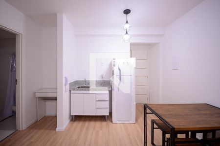 Sala/Cozinha  de apartamento para alugar com 1 quarto, 34m² em Vila Nair, São Paulo