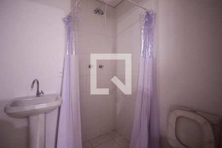 Banheiro  de apartamento para alugar com 1 quarto, 34m² em Vila Nair, São Paulo